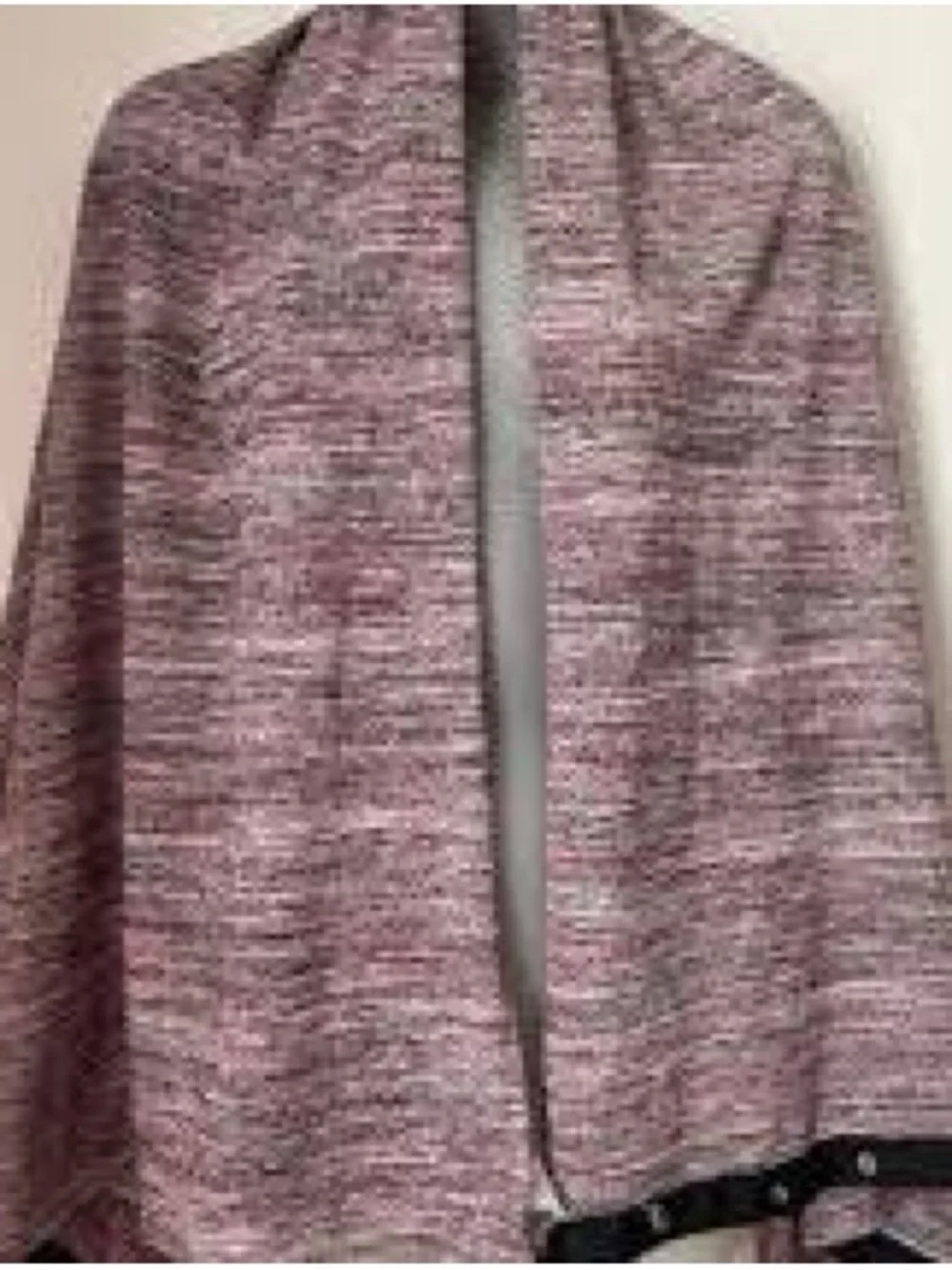 Lululemon Women's Pink Heather Snap-Trim Scarf